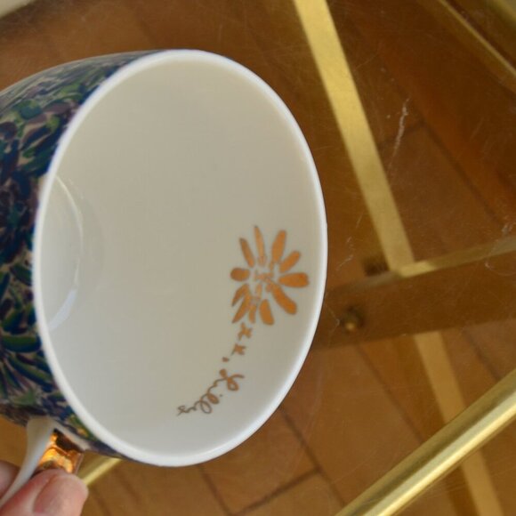 LILY PULITZER Hidden Lion / Floral 14 oz. Ceramic Mug "High Manetenance" Pattern - Picture 3 of 8